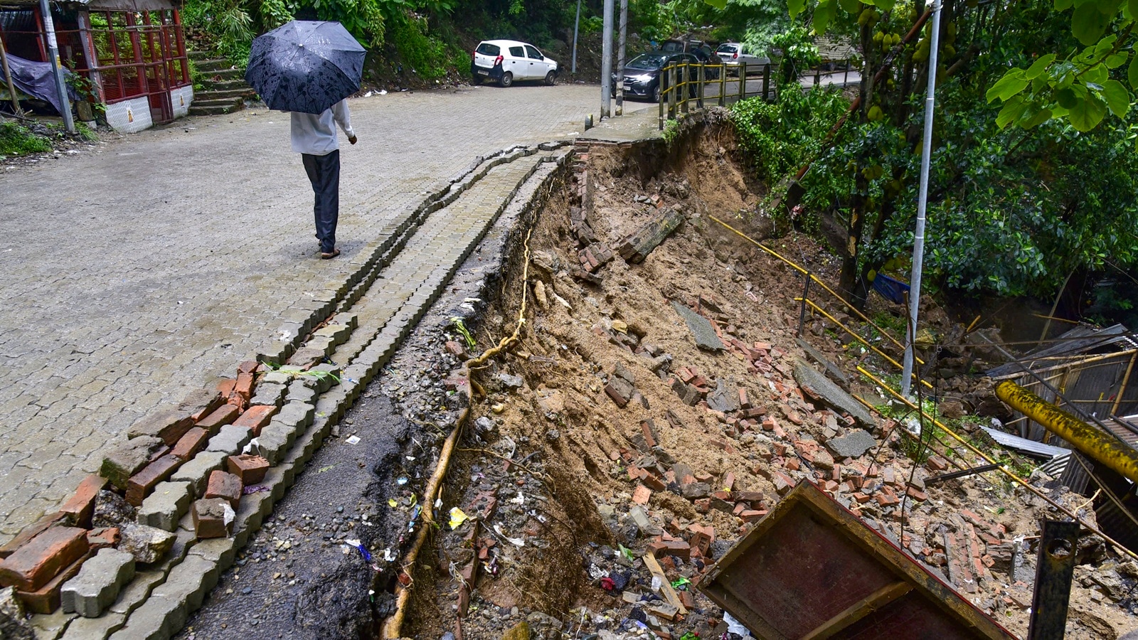 5 As Assam, many agencies deployed in relief work as heavy rain batsmen killed in landslides. Bharat News