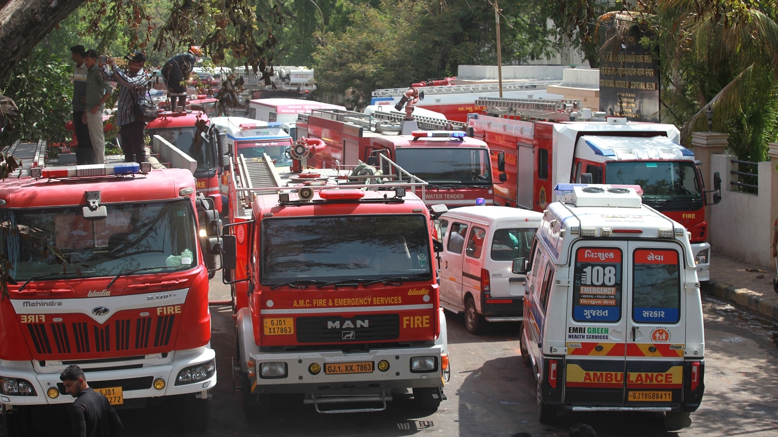 Air India Plane Cras: 700 paramilitary personnel, six NDRF teams deployed | Bharat News