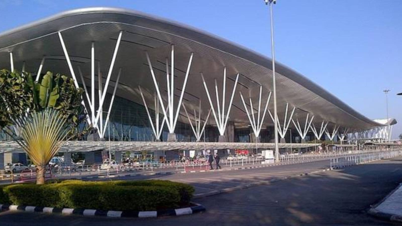 Bangalore airports and schools threaten to bombs hooks; FIR registered | Bharat News