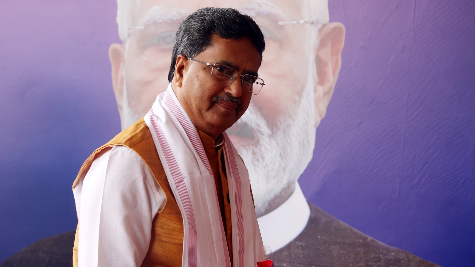 Congress Youth Leader House attacked after criticizing the Tripura government, police for alleged inaction against clashes on Bacrid. Bharat News