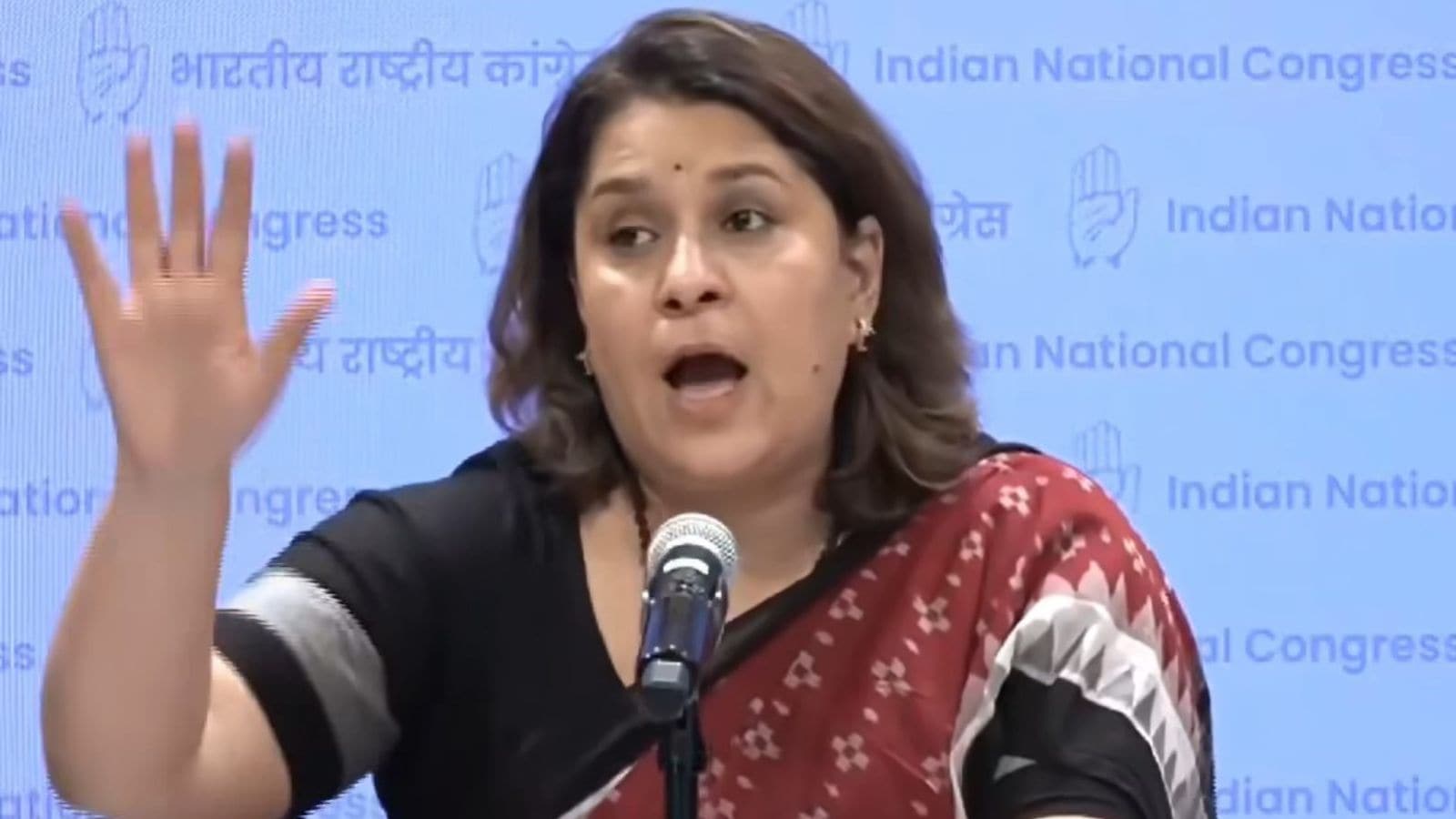 Congress has called the government a slam on American advisor, India news 'another diplomatic failure'