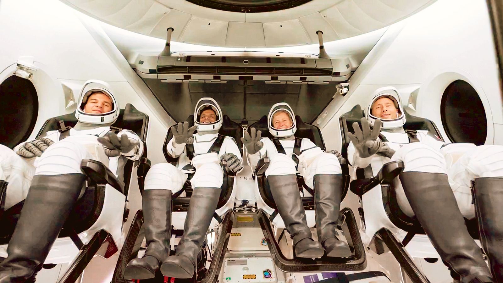 Dragon with Shukla, 3 other people to do dock with ISS at 4.30 pm today. Bharat News