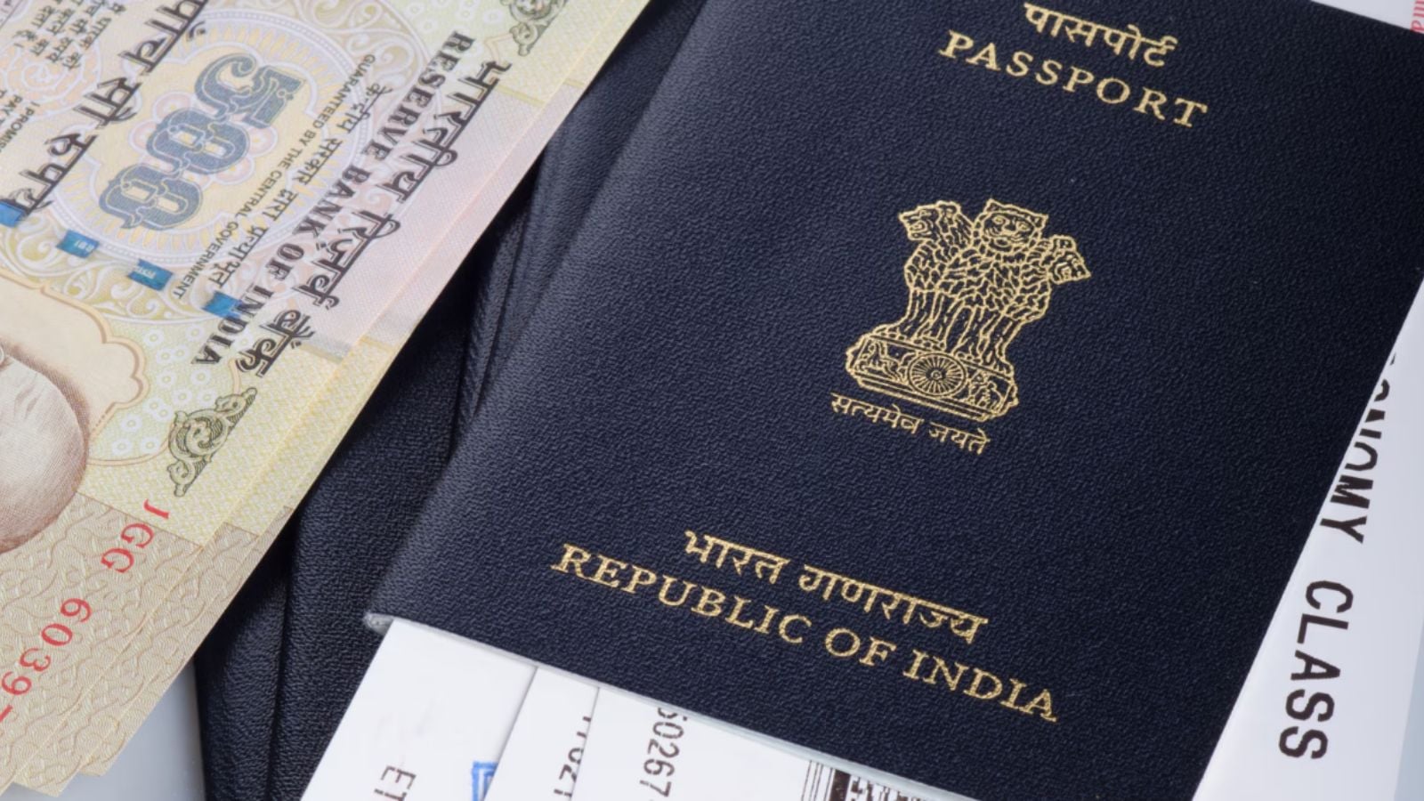 E-Passport in India 2025: Learn the date of launch, how to implement, eligibility, fee, registration process and benefits. Bharat News