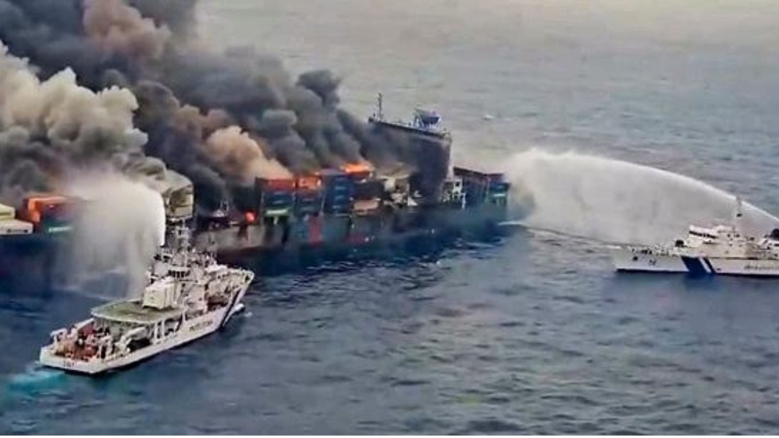 Fire fighting attempt after explosion from Kerala coast, India rode in Singapore vessel