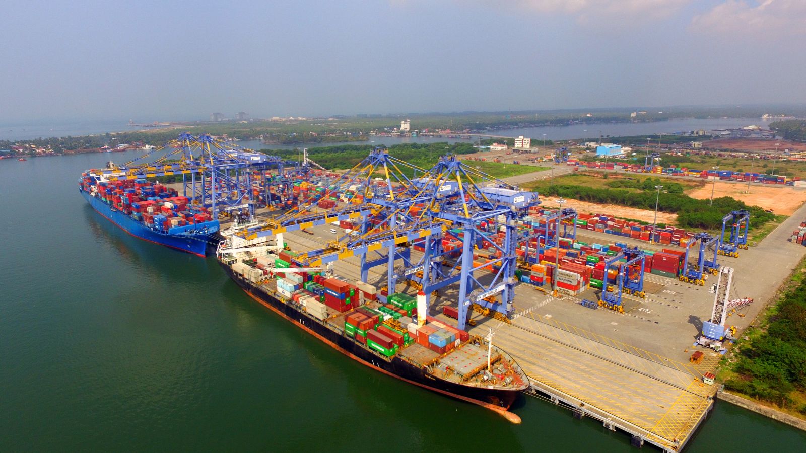 International Navy Trainee Misses India News in Ernakulam shipping channel in Kerala