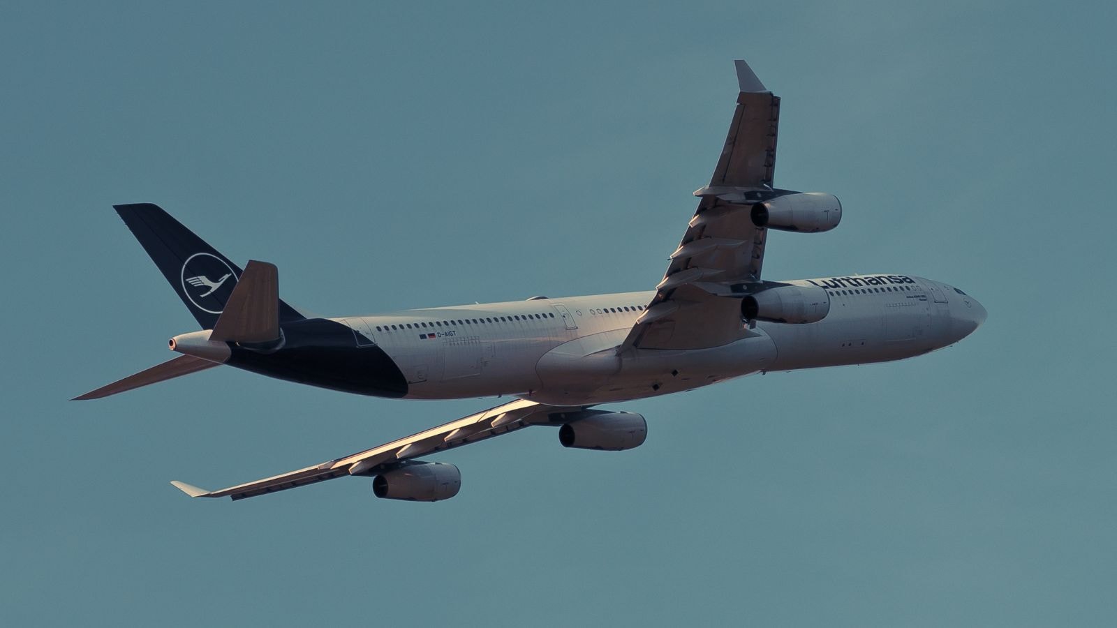 Lufthansa Hyderabad-bound flight returned to India news more than the risk of the bomb