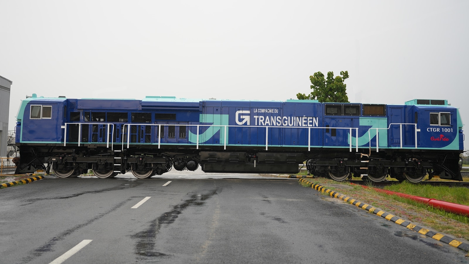 PM Modi to flagged the locomotive first for the export of Guinea from Bihar factory. Bharat News
