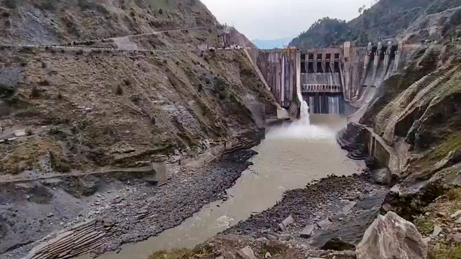 Pakistan again writes, offers to renew the interaction on the Indus Water Treaty; India is not ready to attach yet. Bharat News