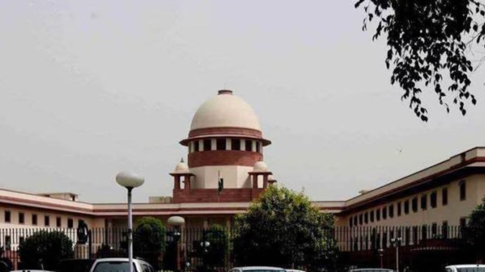 SC: There is no contempt if Parliament and State Legislature Bus make just laws. Bharat News