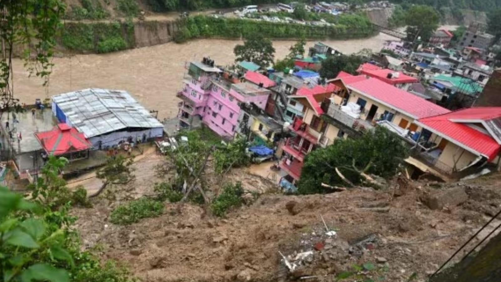 The Center approved the assistance of Rs 2,006 crore for Himachal Pradesh for post -20123 landslides, floods for reconstruction activities. Bharat News