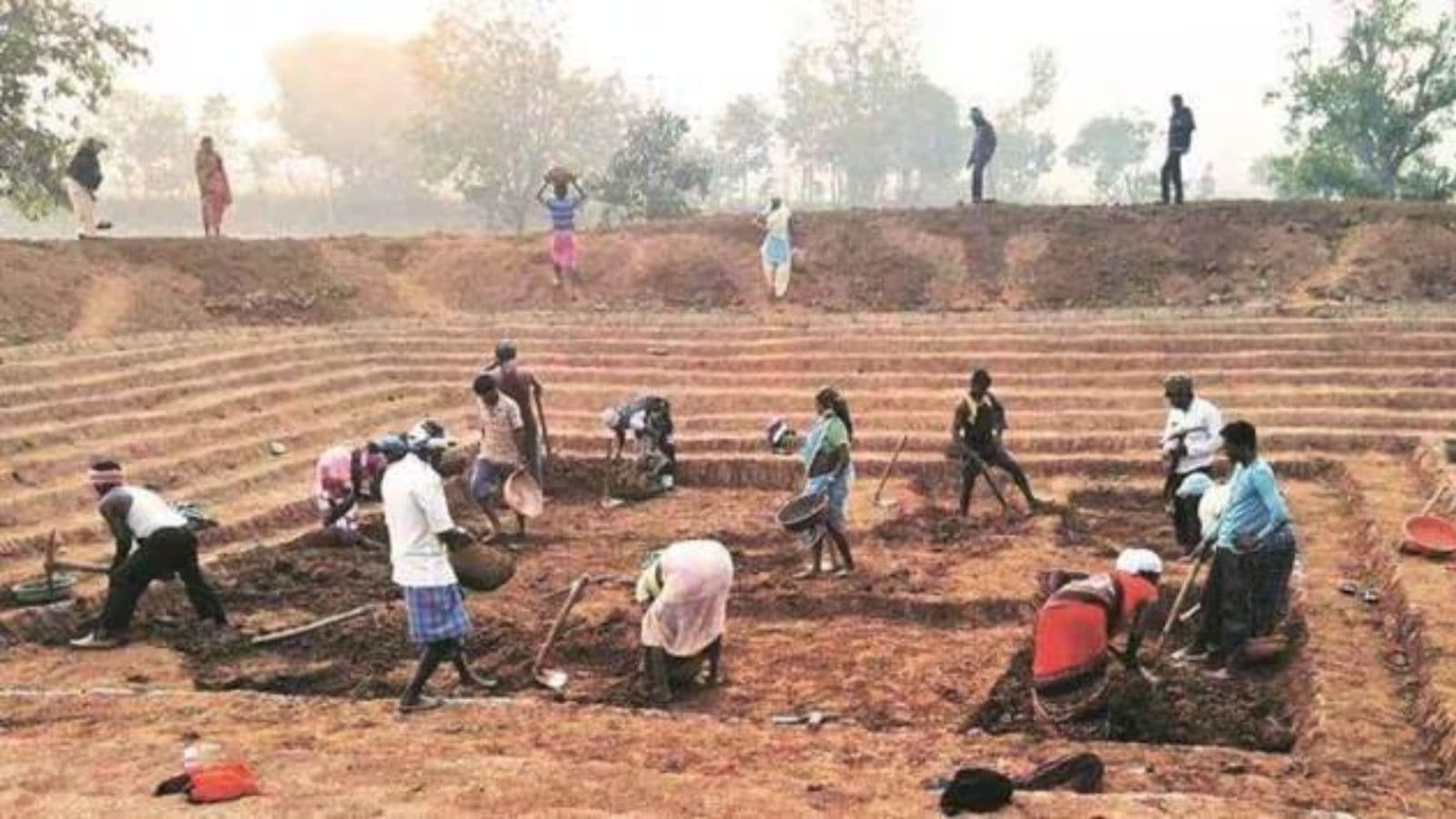The Rural Ministry demanded an increase of 12% in outlay of Rs 5.23 lakh crore for MGNREGS in 5 years. Bharat News