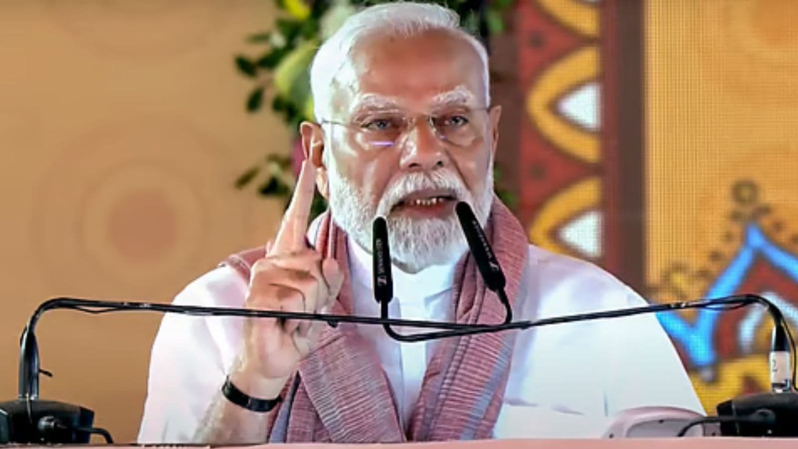 This year, in the fourth visit to the Pol-Bound State, PM Modi flagged the first Made-in-India locomotive to be exported from the Bihar factory. Bharat News