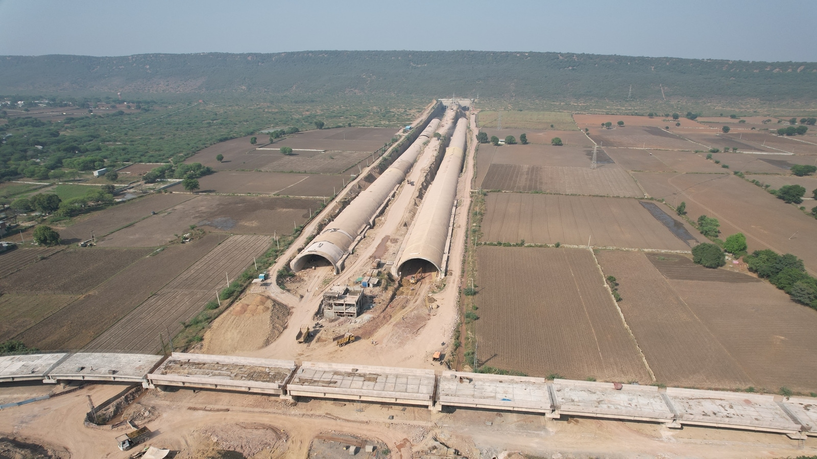 Voice from one of the world's widest tunnels: 'Can't build by fighting with rock'. Bharat News