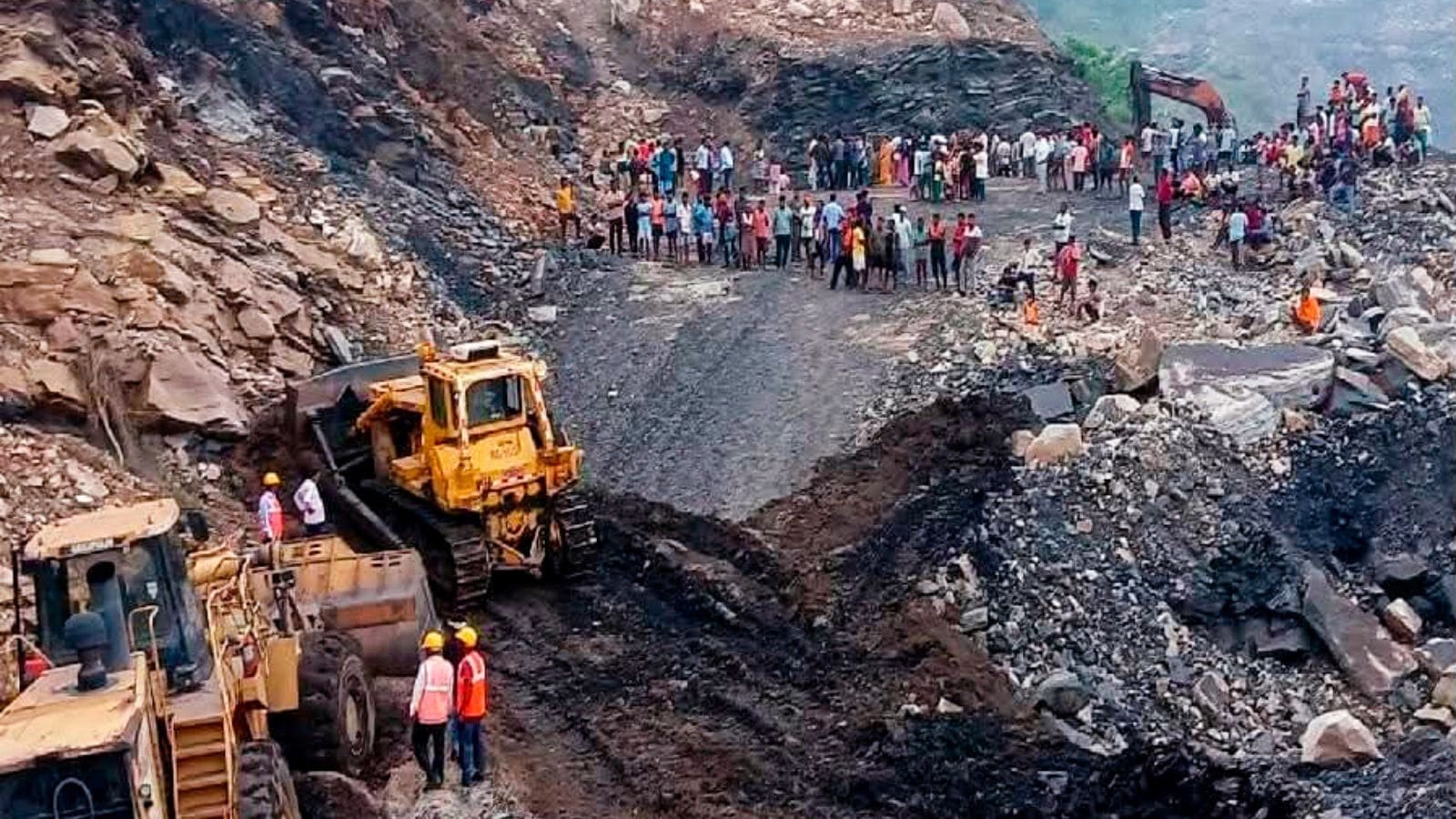 4 dead, 4 were injured after part of the coal mine. Bharat News