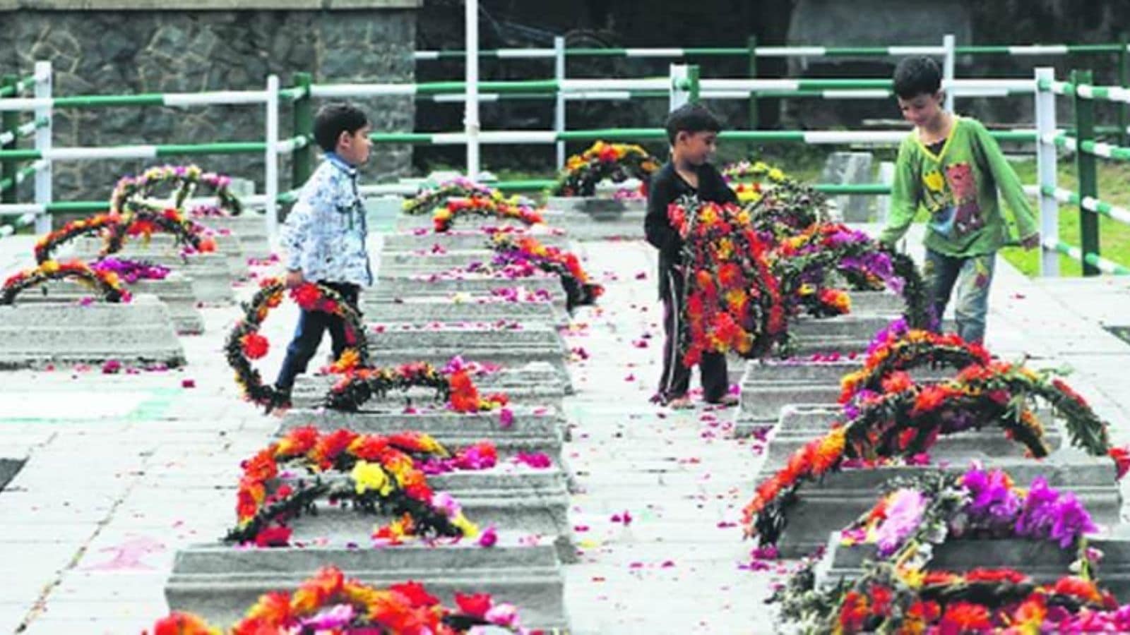 Beyond the day of the martyrs, the neck and the PDP strike rare harmonious notes - 'It was repeatedly refused to remember'. Bharat News