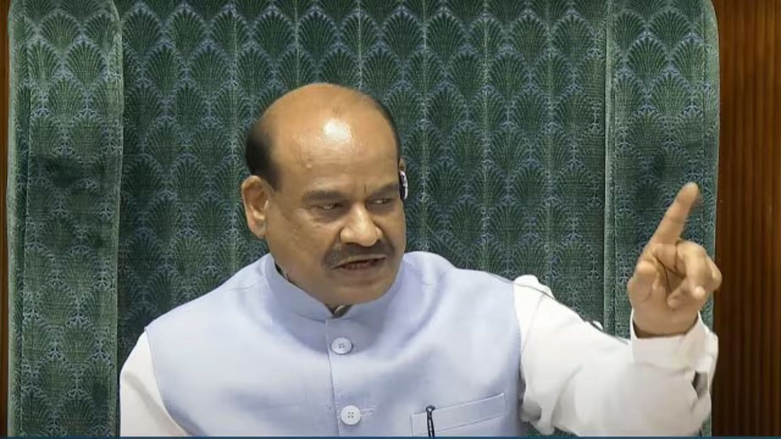 DM asked to explain that he did not ‘cooperate’ Bharat News during Speaker Om Birla’s visit to Musouri