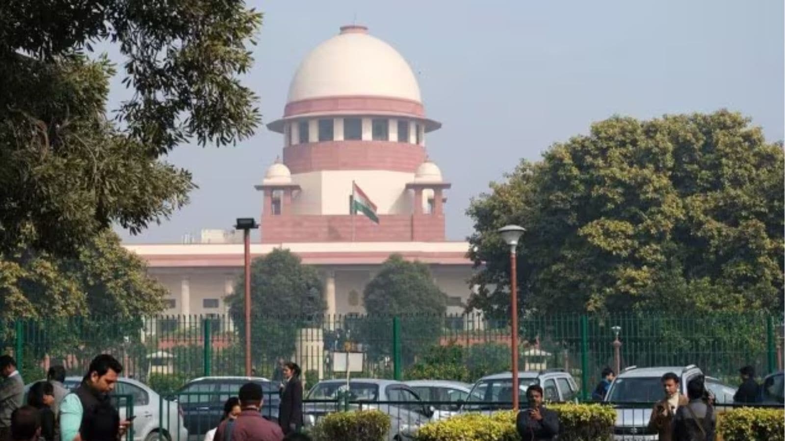 For the first time, SC introduced the OBC quota for staff recruitment. Bharat News