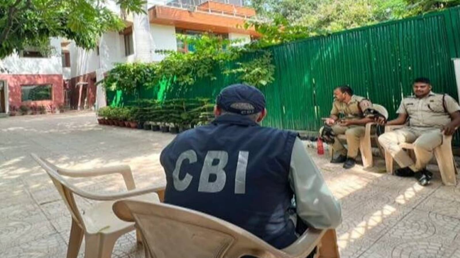 Guna Custodial Death: CBI arrest SI, search for two other police. Bharat News