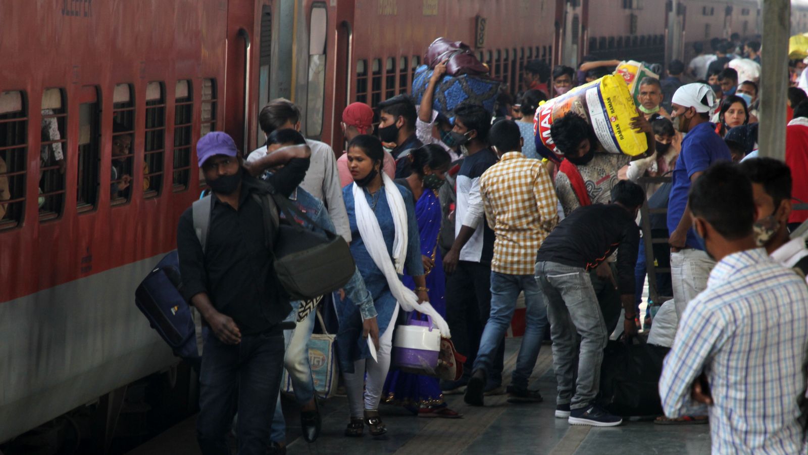 Indian Railways: How many passengers traveled by train in the last six years? , Bharat News