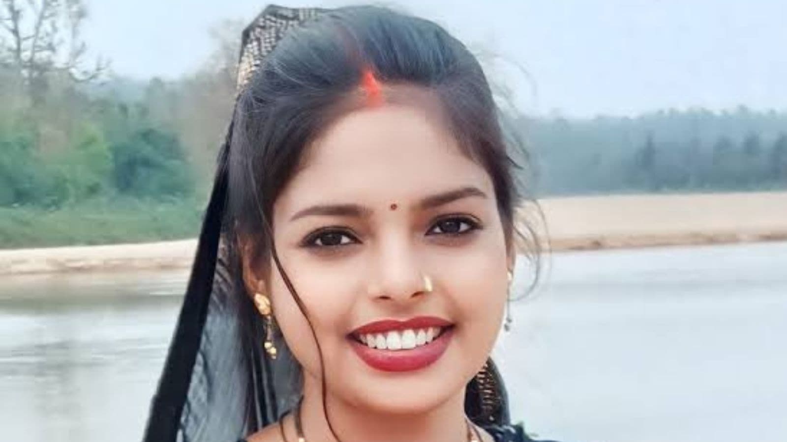 Meet Leela Sahu, 22 -year -old influential person, who has a local BJP, who is in Sidi of Madhya Pradesh