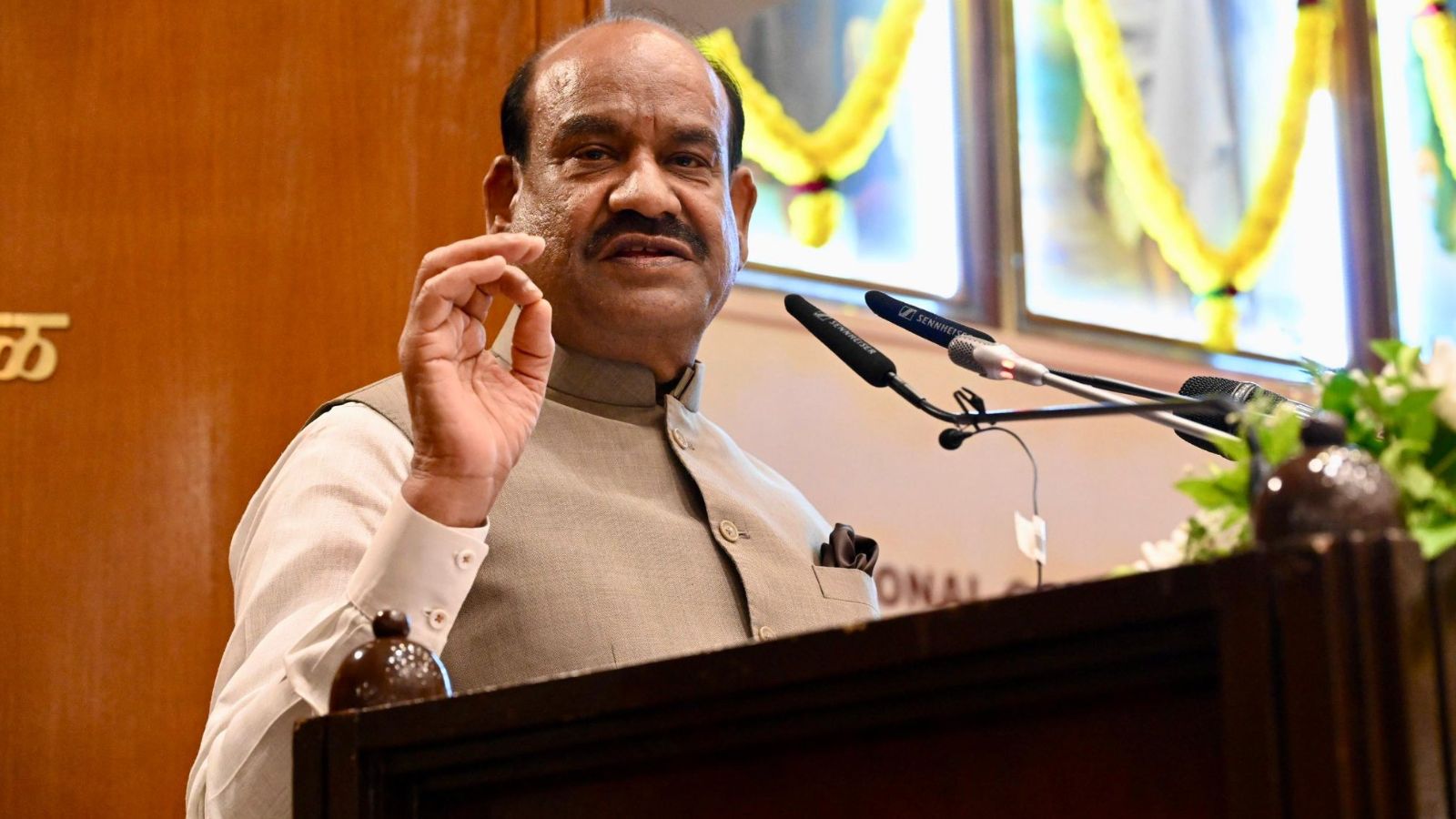 Om Birla's appeal beyond the monsoon session: Reduce the house display. Bharat News