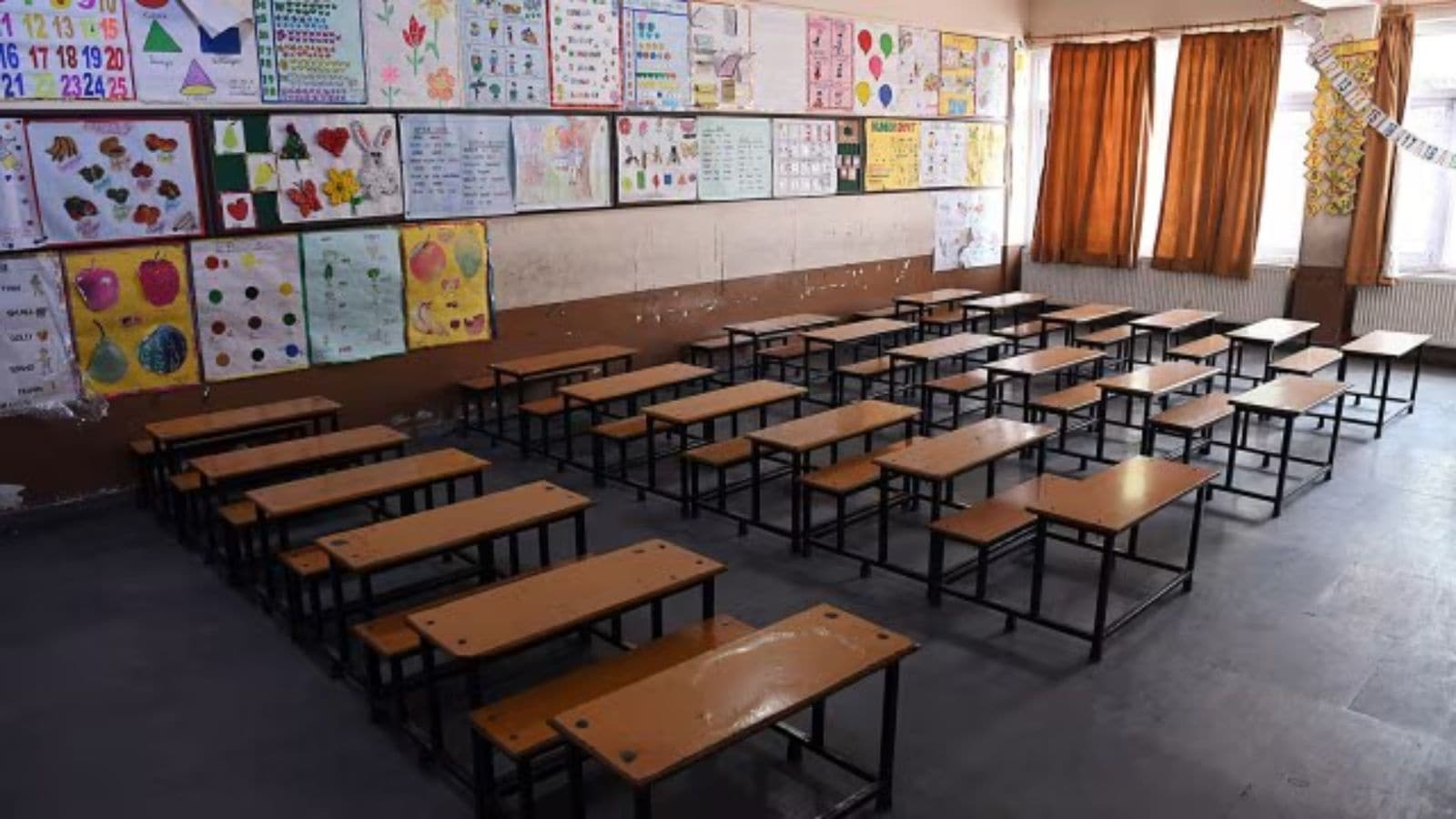 Schools are opening again in Kashmir, but not everyone is happy: ‘Decision made from AC room’. Bharat News