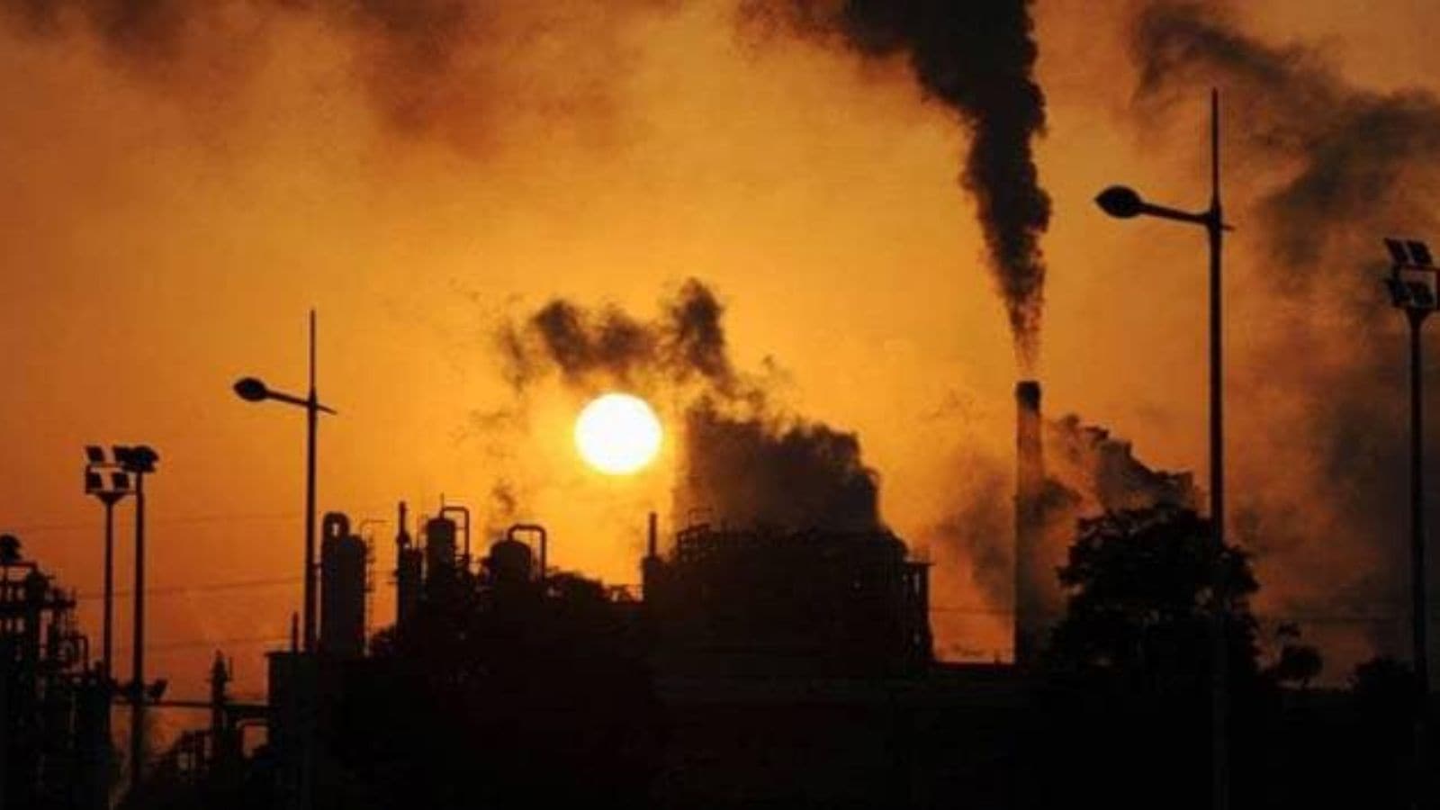 The government defends the revised structure for SO2 emission norms. Bharat News