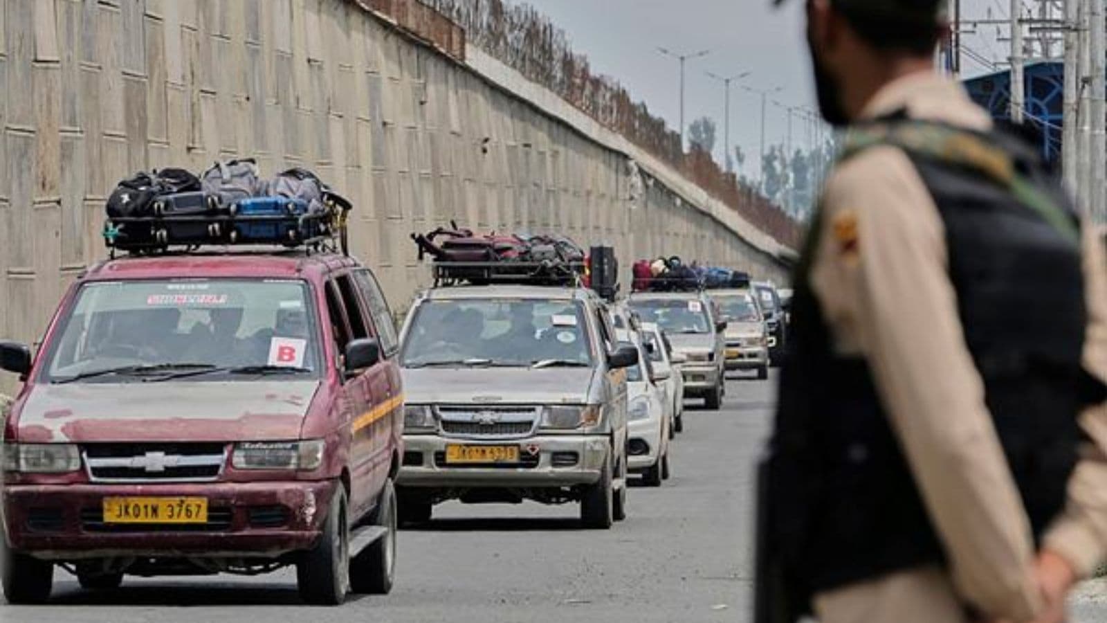 Travel starts: 5,880 pilgrims set up for Amarnath, under heavy security cover. Bharat News